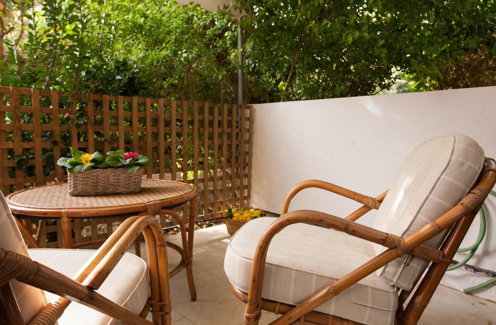 Homz Faliro Athens