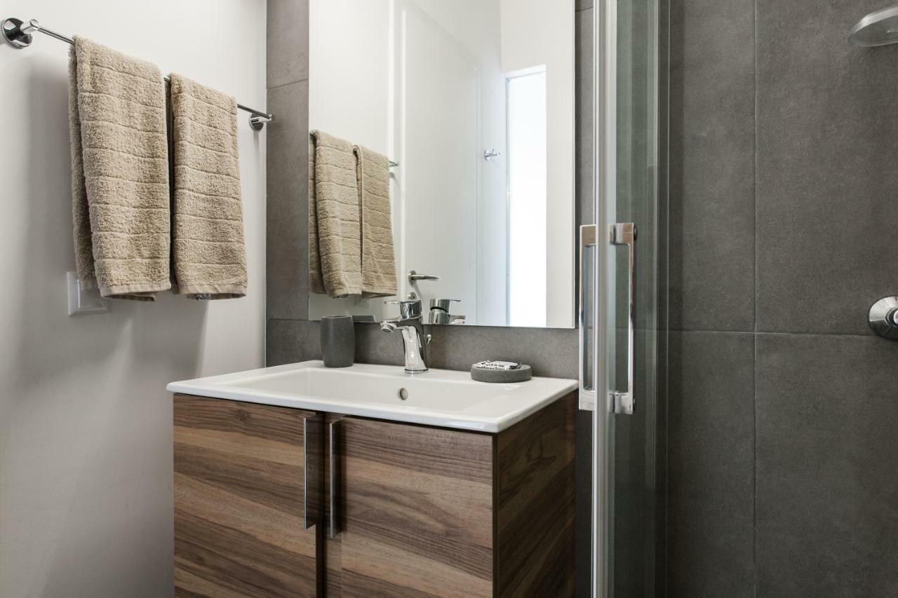 Apartment Homz Faliro
